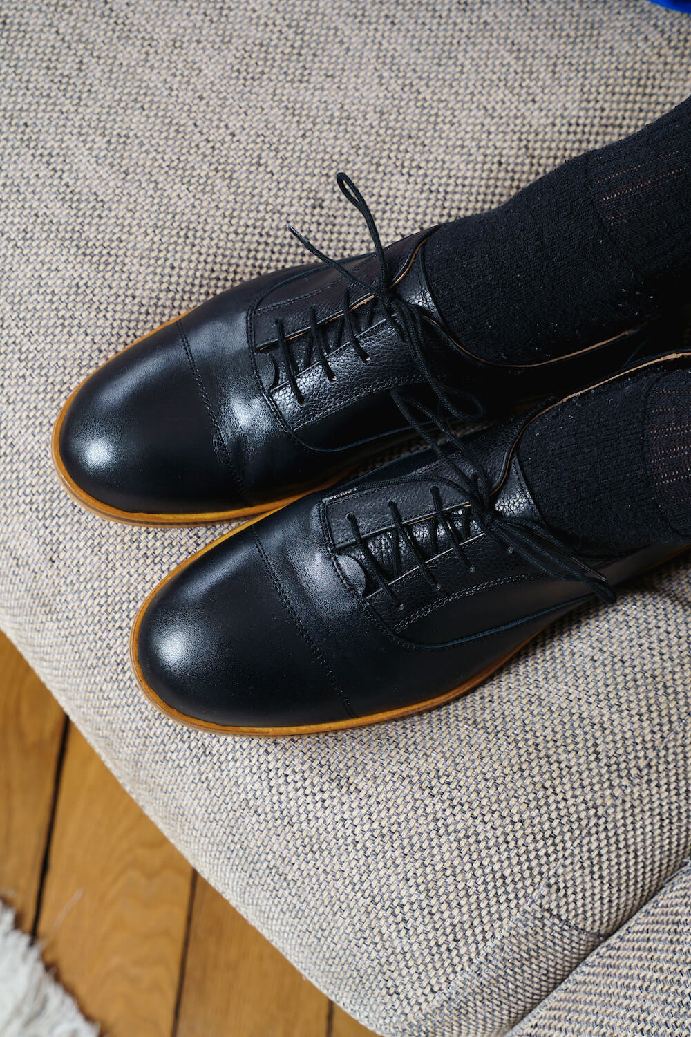 Elliot - Black Leather Derbies – Swivells