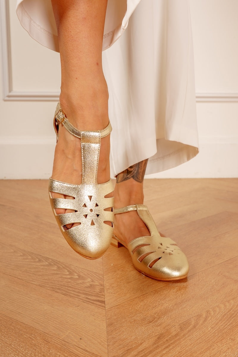 Josephine - Goldene Vegan-Sandalen