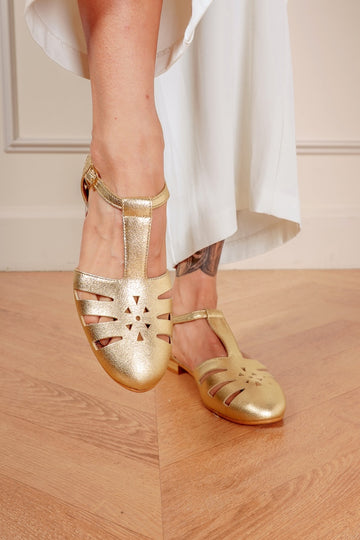 Josephine - Goldene Vegan-Sandalen